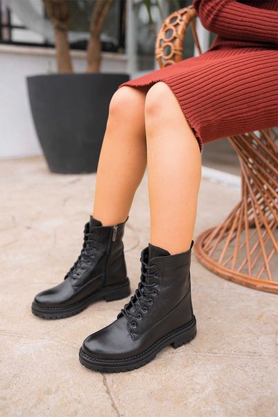 Parponi Nicole Lace-Up Genuine Leather Women's Boots Black