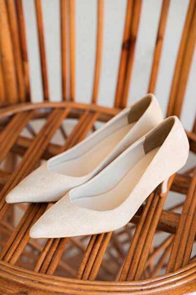 Parponi حذاء رومي بكعب منخفض من الجلد السويدي باللون البيج