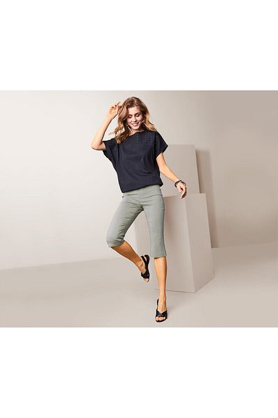 Tchibo Women Plain Capri Pants, Grey