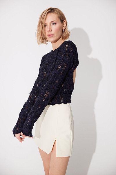 SHERIN Πλεκτό πουλόβερ Navy Blue με χαμηλό λαιμόκοψη