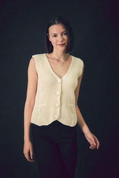 Fulla Moda Buttoned V-Neck Knitwear Vest