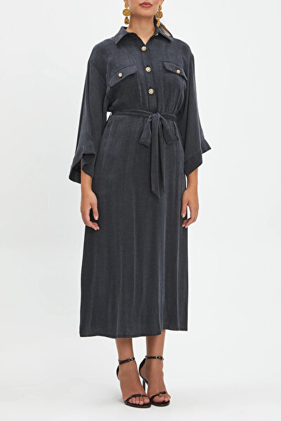 SERPİL Geniş Truvakar Kol Cep Detaylı Önden Düğmeli Kuşaklı Siyah Elbise 40354