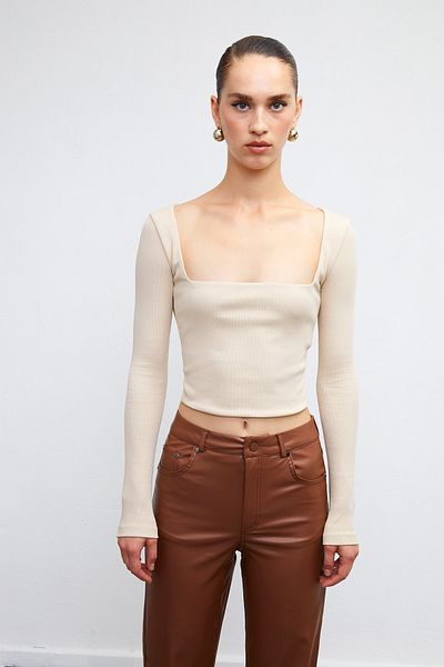 VATKALI Gerippte Bluse mit quadratischem Ausschnitt