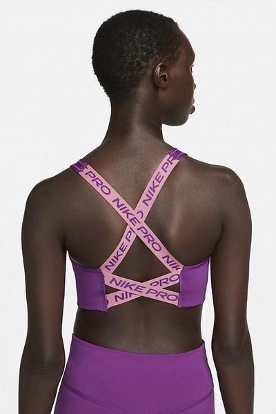 Nike Pro Dri Fit Swoosh Sports Bra In Viotech Cave Purple Γυναικεία γραφικά με μεσαία στήριξη χωρίς γέμιση Sports S
