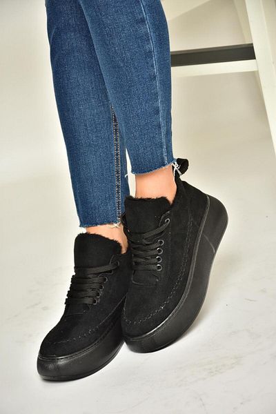 Fox Shoes T 811845302 Черни велурени дамски обувки с дебела подметка