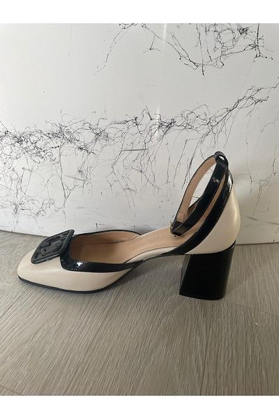 Poletto Κομψό σχεδιασμένο κοντό τακούνι από γνήσιο δέρμα