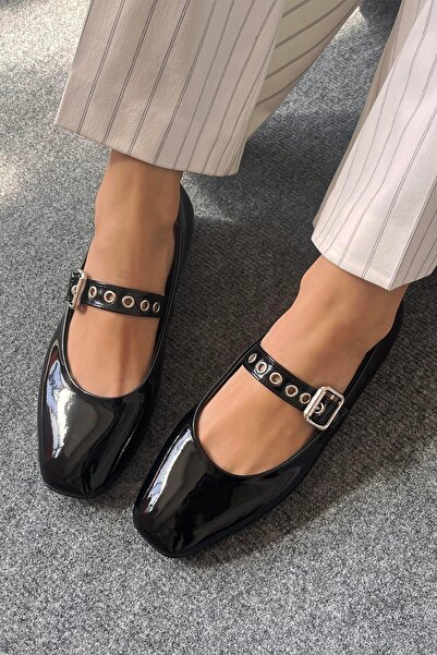 STRASWANS Jules Women's Belt Detail Patent Leather Ballerina Black