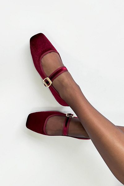 STRASWANS Carlisa Women's - Velvet Colored Ballerinas with Belt Detail