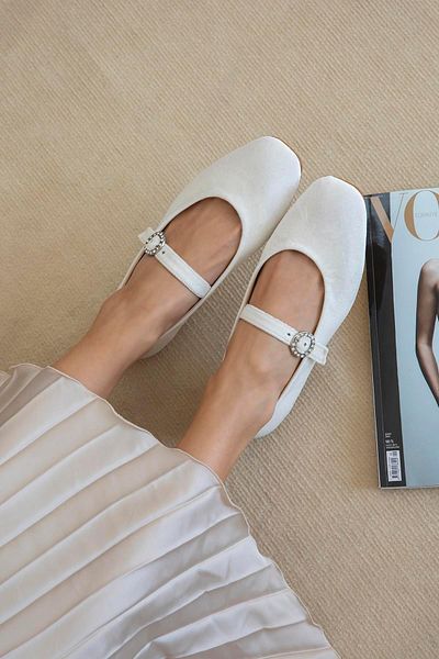 STRASWANS Λεπτομέρεια γυναικεία ζώνη Berny Velvet Ballerina Beige
