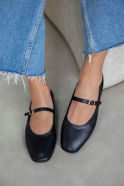 STRASWANS Smolder Black Leather Women's Ballerinas - Belt Detailed
