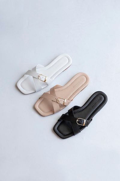 STRASWANS White Leather Casual Slippers - Platte Women