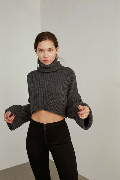 VATKALI Turtleneck crop sweater