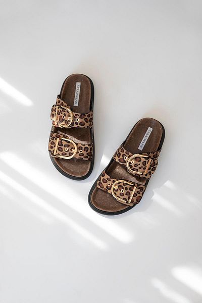 STRASWANS Zowie Femei - Papuci de zi cu zi cu imprimeu leopard cu cataramă