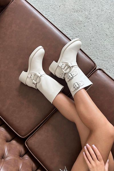 STRASWANS Senya Women's Accessory Detail Leather Boot Beige
