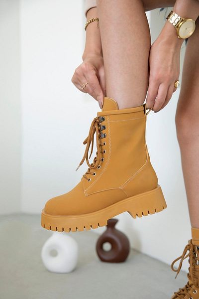 STRASWANS Laura Γυναικείες Αθλητικές Μπότες Nubuck Mustard