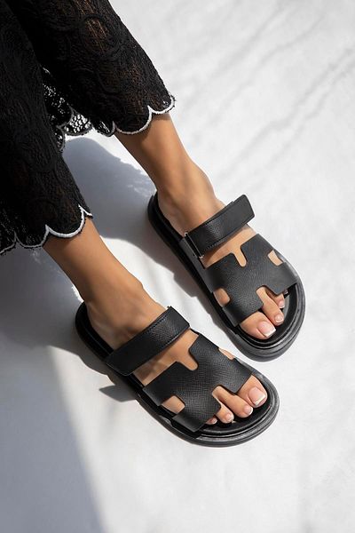 STRASWANS Papuci de piele neagră pentru femei Farmer - Imprimare cu velcro