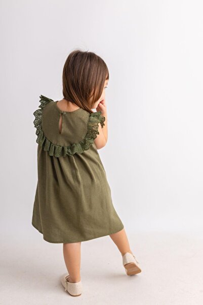 Oliven The Kid Κοριτσίστικο λινό φόρεμα - Δαντέλα από την Robe, Αμάνικο μπλουζάκι, Κουμπί - Χακί