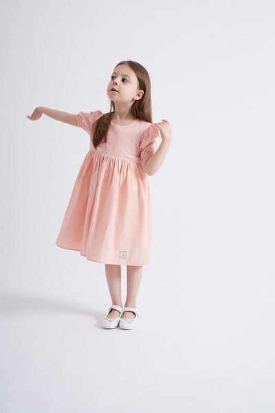 Oliven The Kid Rochie pentru fetiță cu mâneci și talie elastică roz