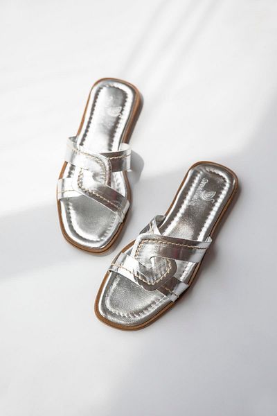 STRASWANS Papuci de zi cu zi din piele pentru femei Samira de culoare argintie