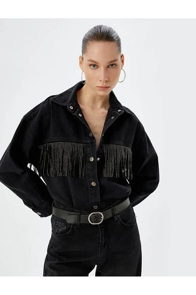 Koton Jeweled Tasseled Oversize džínová bunda - klasický límeček a detail kapsy