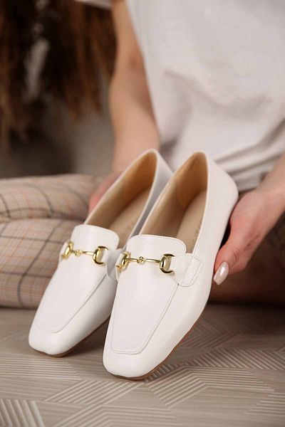 Ccway Women's Buckled Ballerinas White Skin