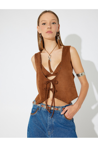 Koton X Zeynep Bastık - Suni Süet Bağcıklı Slim Fit Crop Yelek