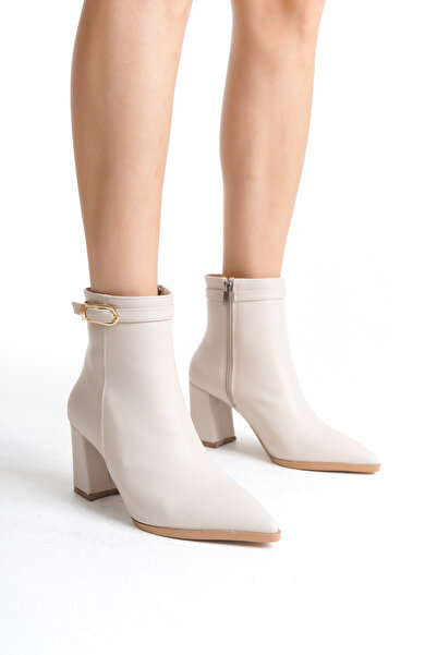 MARSEDO Kadın Yandan Fermuarlı Toka Detaylı Kalın Topuklu Sivri Burunlu Günlük Bot Jura Bej