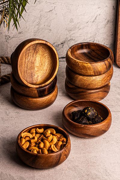 Snippy Bowly - 8-Piece Round Acacia Snack Bowl Presentation Bowl