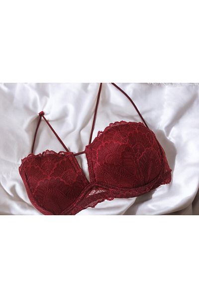 blackstrip Ultra Light Lace Bra Set with Stitching Detail on the Front (Bra Set)