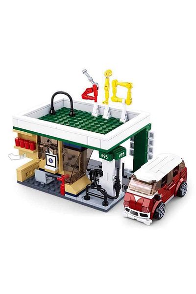 Sluban Town Scene 302 Pieces Gas Station