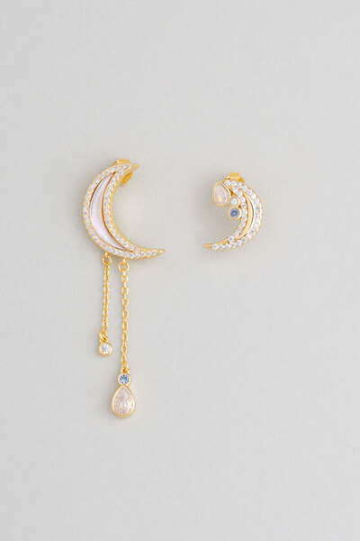 So CHIC... Sonsuz Işıltı 18 Ayar Sarı Altın Kaplama Gümüş Ay Küpe