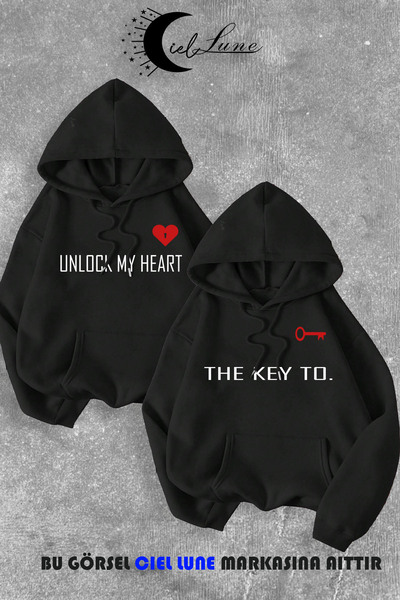 NEVERMIND Beloved Couple Συνδυασμός κλειδιού σε κείμενο Έγχρωμη μπλούζα με κο...