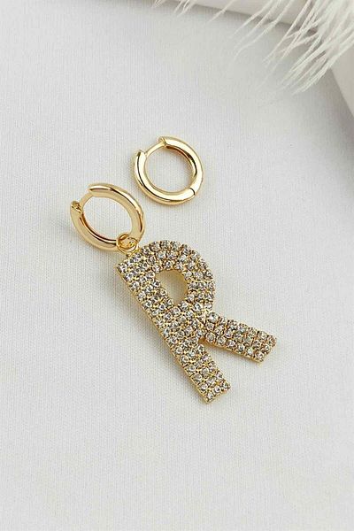 Çlk Accessories أقراط كبيرة من الحجر الذهبي بحرف R Taşlıküper