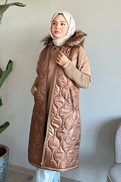 InStyle Капитонирана жилетка с паркет