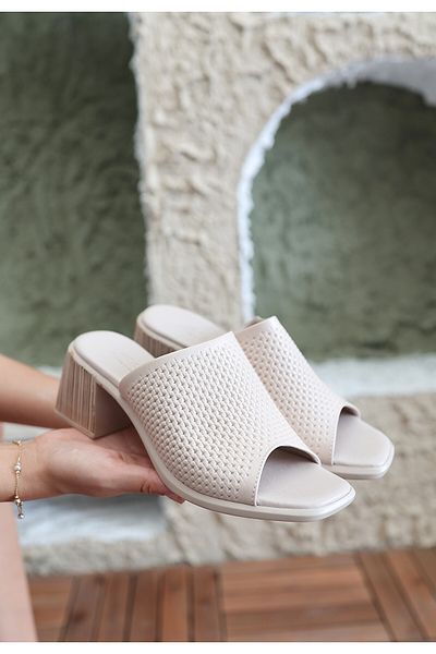 BESKAR Παντόφλες με τακούνι Zanna Beige Skin