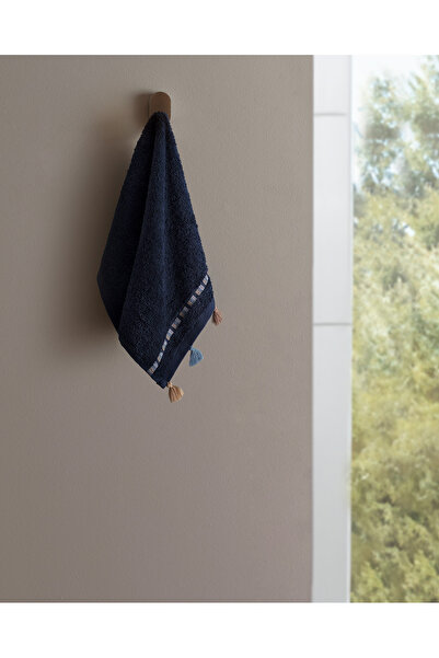 Madame Coco Gland Hand Towel