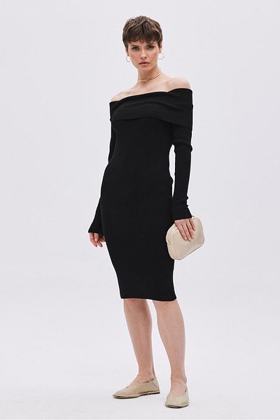 SHERIN Black Off-the-Shoulder Knitwear Dress