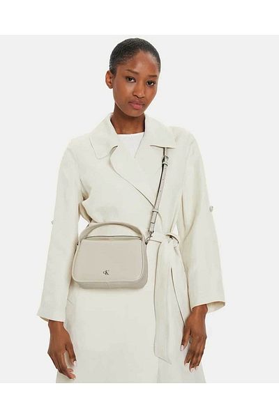 Calvin Klein Kovová kabelka Mono Mini Logo