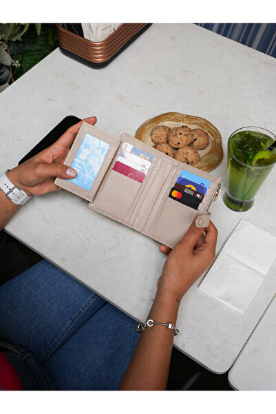 Crew Leather Γυναικείο πορτοφόλι Berlin - Λεπτομέρεια με φερμουάρ