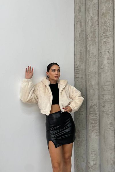 Neşeli Butik γυναικείο μπεζ βελούδινο κοντό μπουφάν με κουκούλα NBDM5001