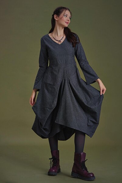 Los banditos Μακρυμάνικο φόρεμα με βαθύ λαιμό V με γκρι μπαλόνι