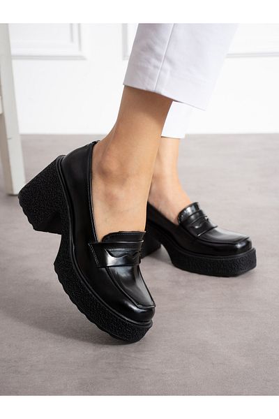 Alemdar Shoes Дамски мокасини с ток Rowan Black от лачена кожа
