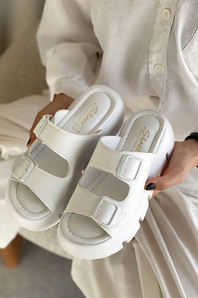 GOFFSHOES Women's Vesnor Thick Soled Slippers - White