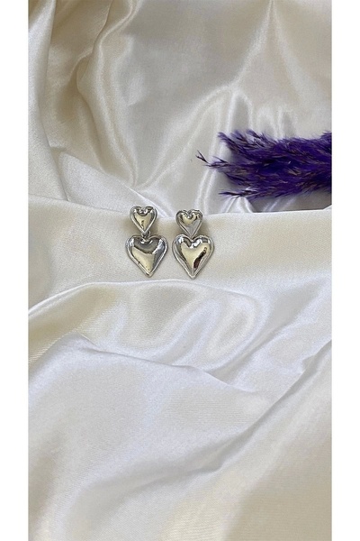 Eylülün Takısı Gümüş Renk Kalpli Sallantılı Küpe