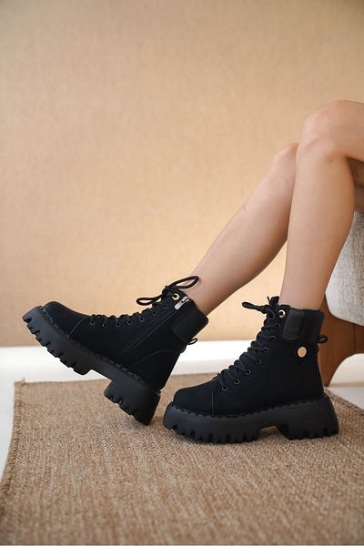 GOFFSHOES Cizme negre de damă - model Oxta, talpă plată și cu șireturi