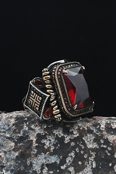 Prestige Erkek Yüzüğü Kırmızı Zirkon Taşlı 925 Ayar Gümüş Zirkon Taş Süslemel...