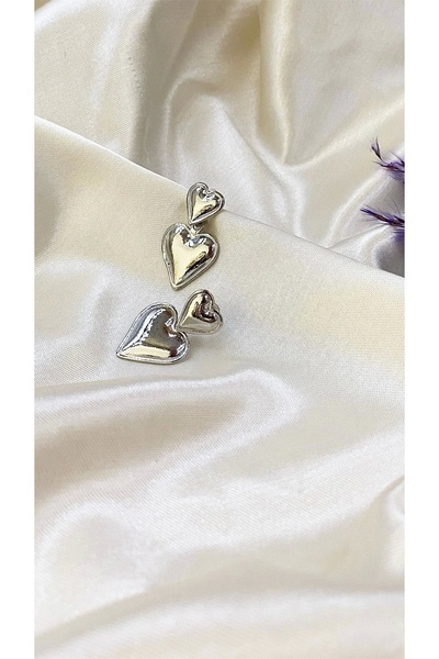 Eylülün Takısı Gümüş Renk Kalpli Sallantılı Küpe