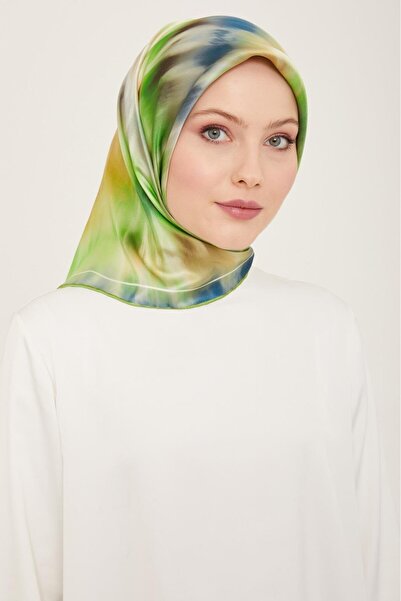 Armine Eșarfă de mătase Sura cu model batik albastru neon verde 9136 - 02