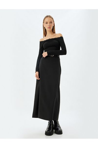 Koton Long Sleeve Body Boat Neck Off-The-Shoulder Ribbed Lace Detailed Slim Fit