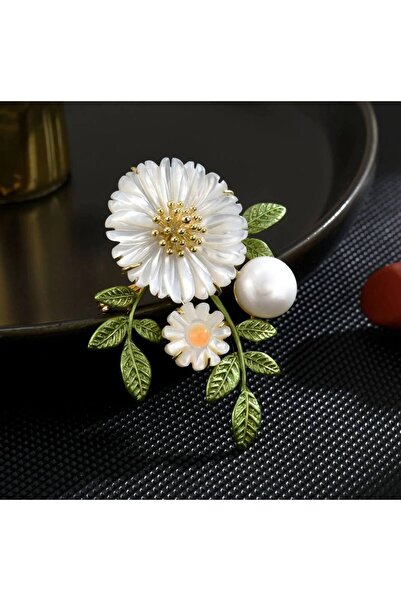ESJ İnci Detay Papatya Kadın Broş Ebat:3,4*4,8 Cm